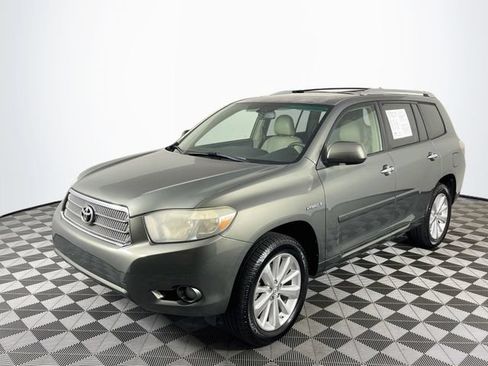 Used 2010 Toyota Highlander Limited w/ Extra Value Pkg 3 AWD/4WD image 4