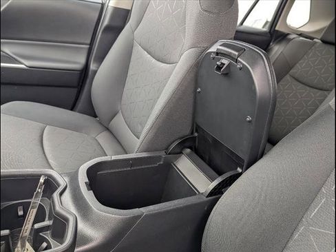 Used 2024 Toyota RAV4 XLE image 35