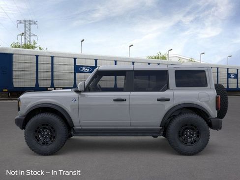 New 2026 Ford Bronco Outer Banks w/ Sasquatch Package image 3