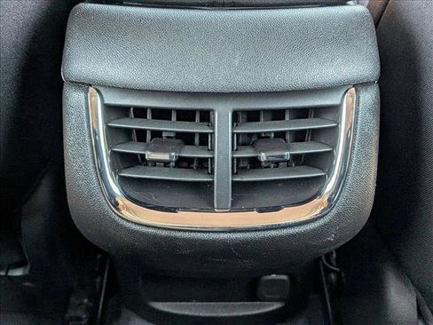 Used 2023 Chevrolet Malibu LT image 21