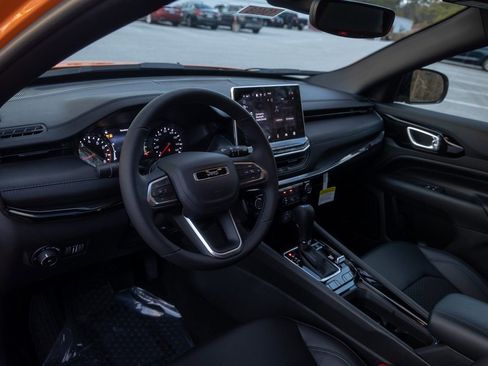 New 2026 Jeep Compass Latitude AWD/4WD image 13