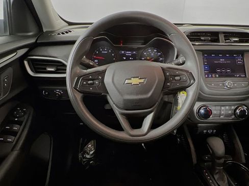 Used 2021 Chevrolet TrailBlazer LS image 11