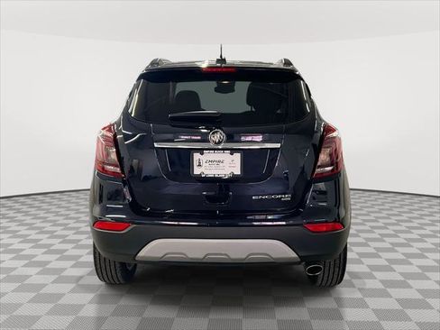 Used 2022 Buick Encore Preferred w/ Safety Package image 5