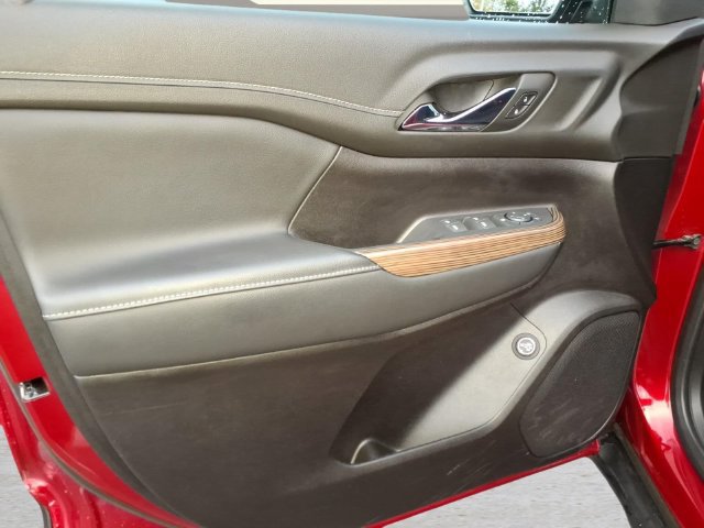 Used 2023 GMC Acadia SLE w/ Driver Convenience Package AWD/4WD image 14