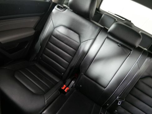 Used 2021 Volkswagen Atlas SEL Premium w/ MDO Package (Bench Seat) AWD/4WD image 12