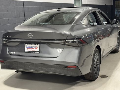 New 2026 Nissan Sentra SV w/ SV Convenience Package FWD image 20