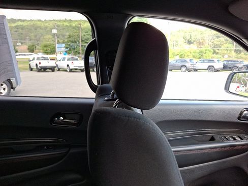 Used 2024 Dodge Durango GT image 13
