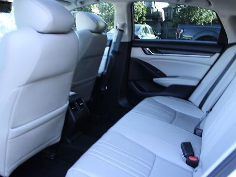 Used 2019 Honda Accord EX-L image 16