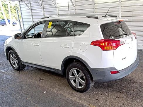 Used 2015 Toyota RAV4 XLE FWD image 2
