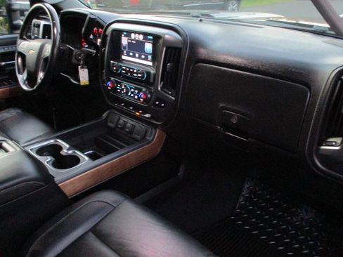 Used 2015 Chevrolet Silverado 2500 LTZ w/ Custom Sport Edition image 20
