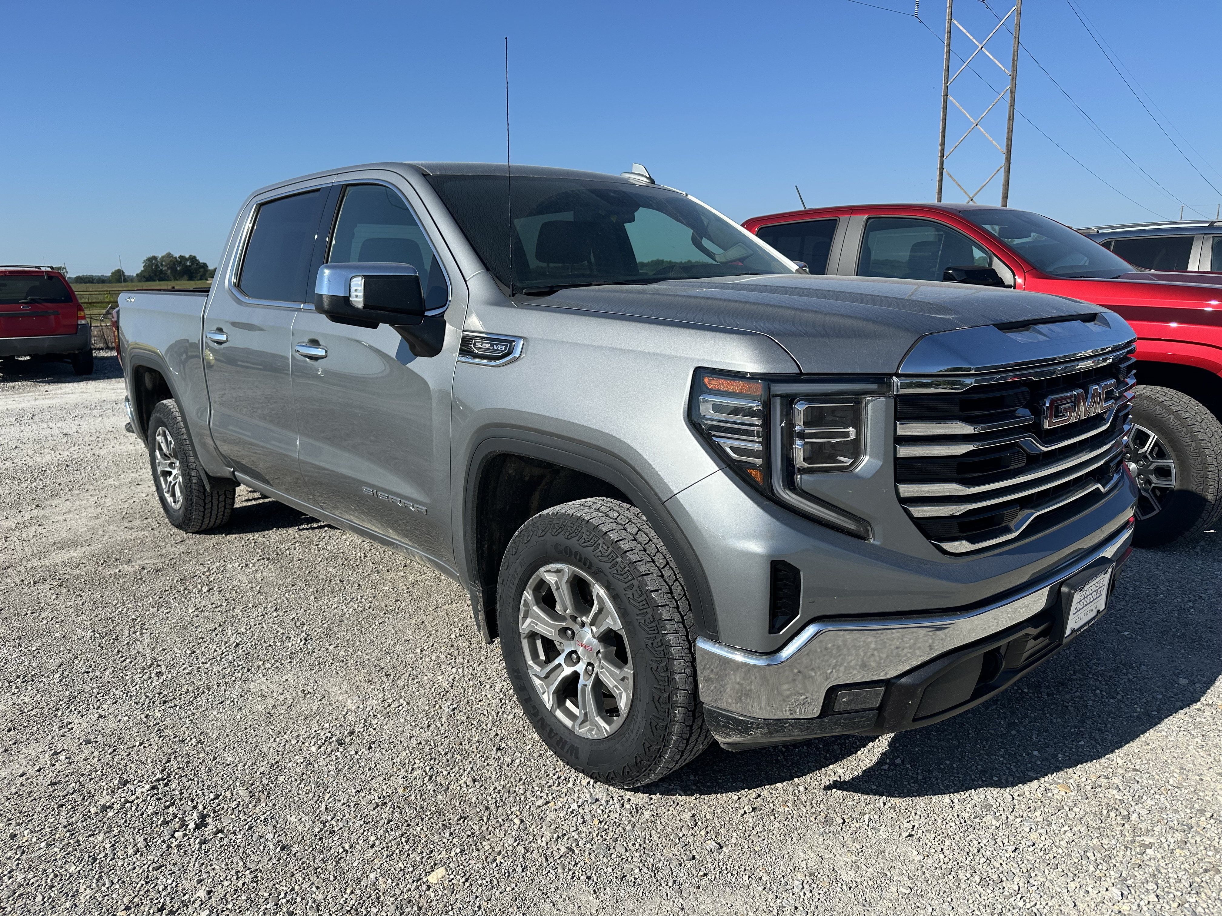 Certified 2025 GMC Sierra 1500 SLT AWD/4WD image 2