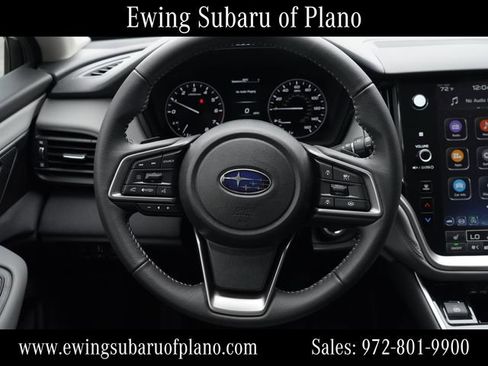 Used 2025 Subaru Outback Premium AWD/4WD image 10