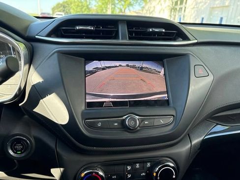 Certified 2022 Chevrolet TrailBlazer LT FWD image 17