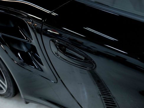 Used 2012 Porsche 911 Turbo image 15