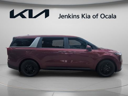 New 2026 Kia Carnival image 2