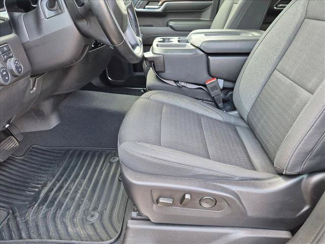 Used 2023 Chevrolet Silverado 1500 RST w/ Z71 Off-Road Package AWD/4WD image 14