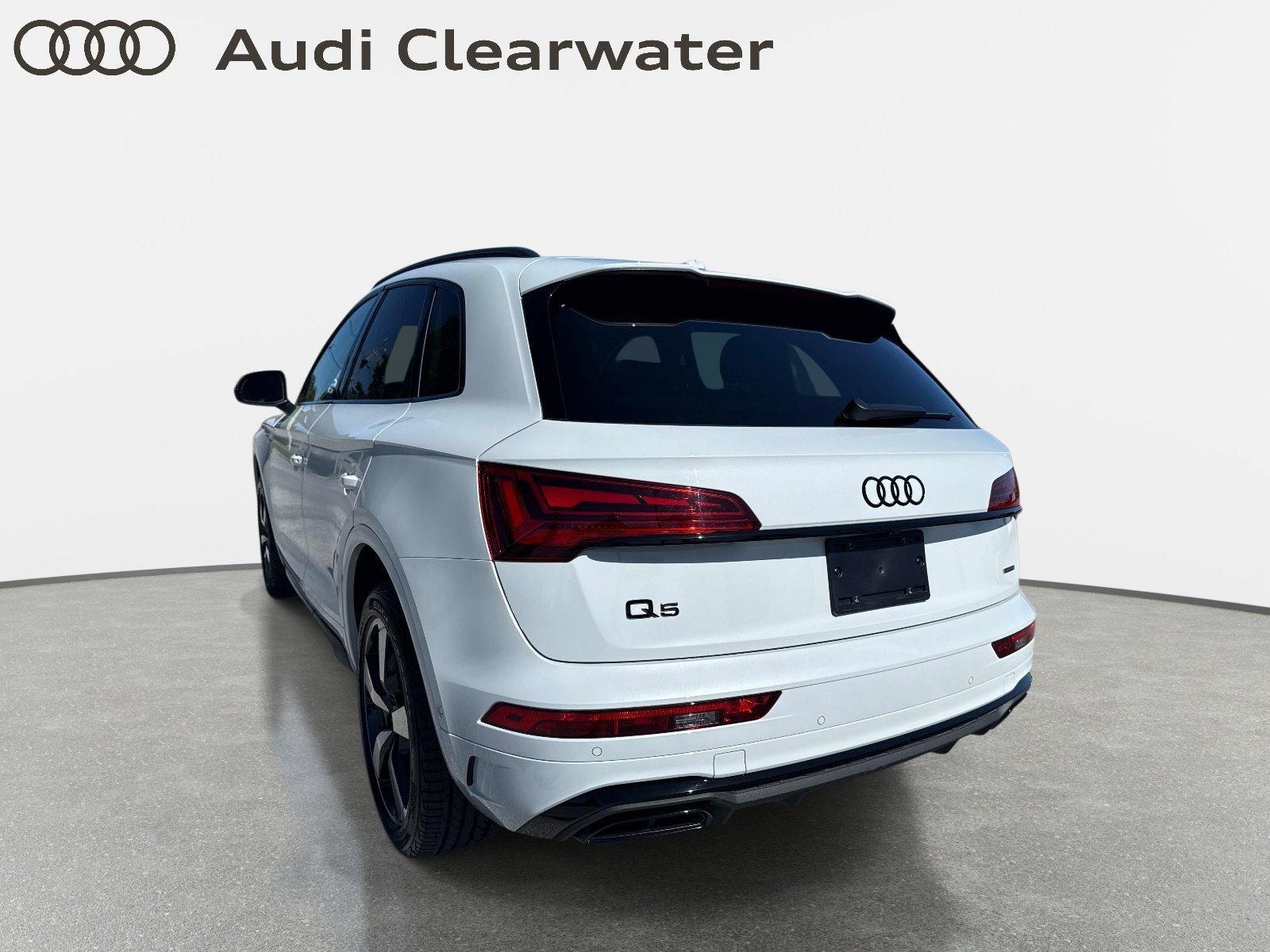 Certified 2023 Audi Q5 2.0T Prestige AWD/4WD image 8