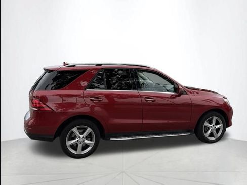 Used 2017 Mercedes-Benz GLE 350 4MATIC image 3