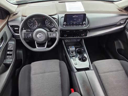 Used 2021 Nissan Rogue SV FWD image 8