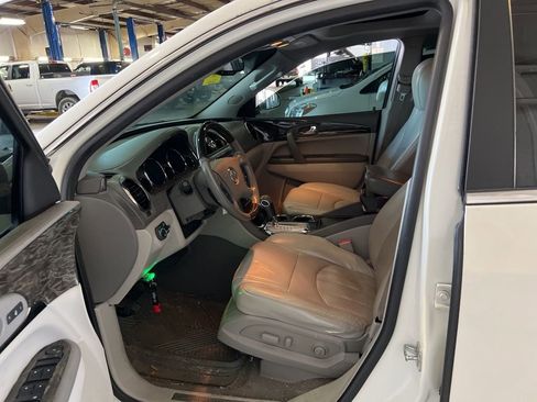 Used 2013 Buick Enclave Leather image 5
