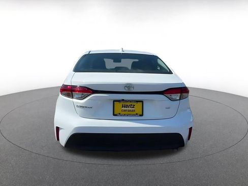 Used 2025 Toyota Corolla LE FWD image 10