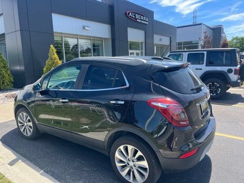 Used 2020 Buick Encore Preferred FWD image 3