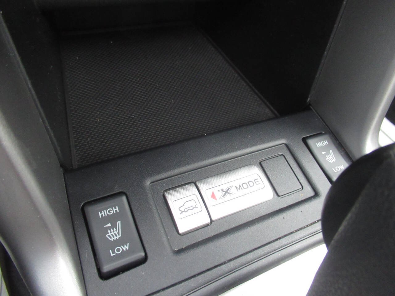 Used 2014 Subaru Forester 2.5i Limited AWD/4WD image 24