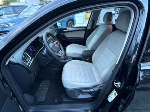 Used 2024 Volkswagen Tiguan S AWD/4WD image 11