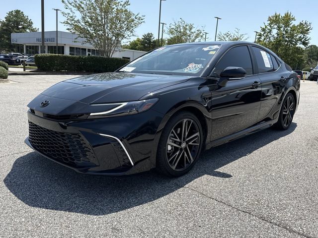 Used 2025 Toyota Camry XSE FWD image 7