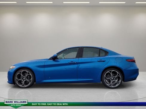 Used 2018 Alfa Romeo Giulia AWD image 7