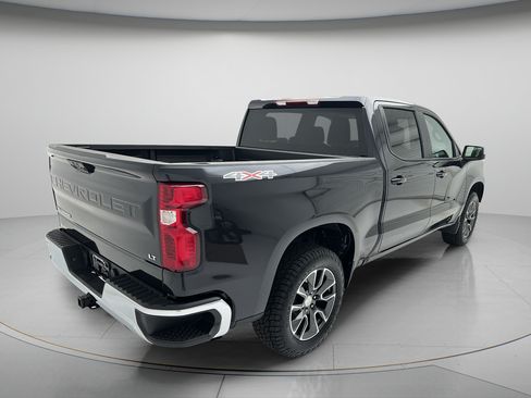 Used 2024 Chevrolet Silverado 1500 LT AWD/4WD image 4