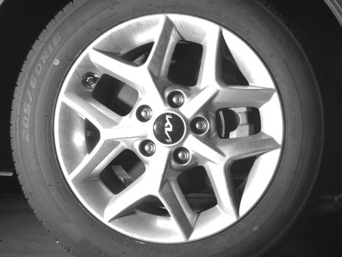 Used 2025 Kia Soul LX w/ LX Technology Package image 13