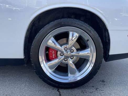 Used 2013 Dodge Challenger R/T image 10