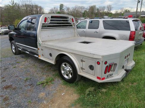Used 2007 Dodge Ram 2500 Truck SLT image 2
