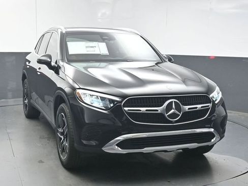 New 2026 Mercedes-Benz GLC 300 image 2