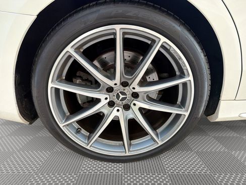Used 2019 Mercedes-Benz S 560 Sedan image 31