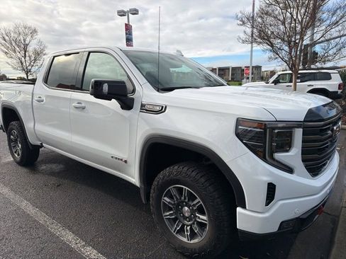 Used 2025 GMC Sierra 1500 AT4 image 1