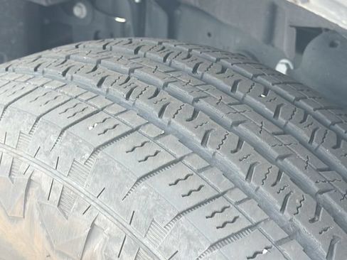 Used 2025 Jeep Wrangler Unlimited Sport AWD/4WD image 11