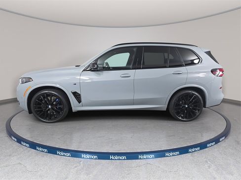 New 2026 BMW X5 M60i image 8