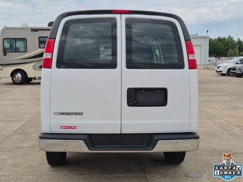Certified 2025 Chevrolet Express 2500 w/ Driver Convenience Package RWD image 6