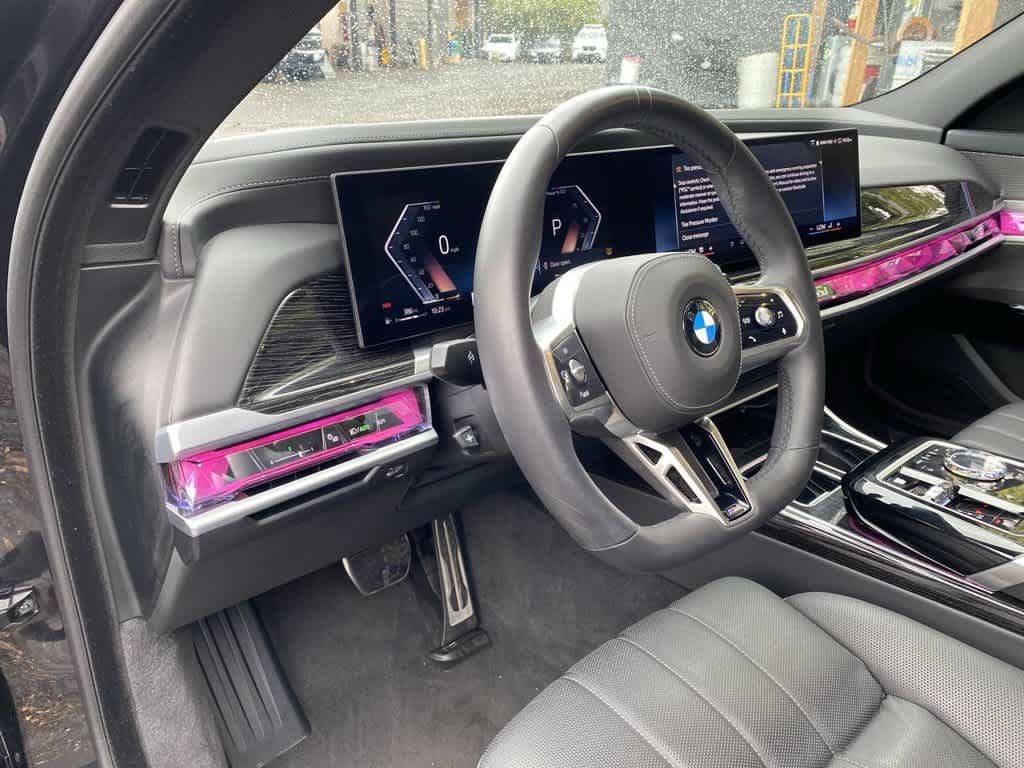 Used 2026 BMW 740i RWD image 2