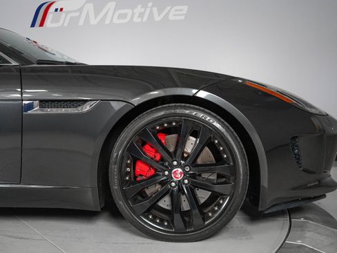 Used 2015 Jaguar F-TYPE S RWD image 26