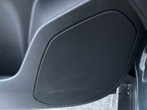 Used 2025 Chevrolet Trax LT w/ Driver Confidence Package image 23