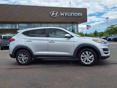 Used 2019 Hyundai Tucson SE FWD image 2