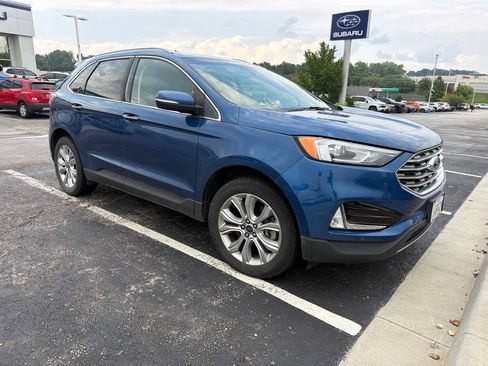 Used 2020 Ford Edge Titanium AWD/4WD image 4