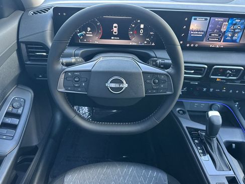 New 2026 Nissan Sentra SV FWD image 17