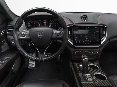 Used 2022 Maserati Ghibli Trofeo image 26