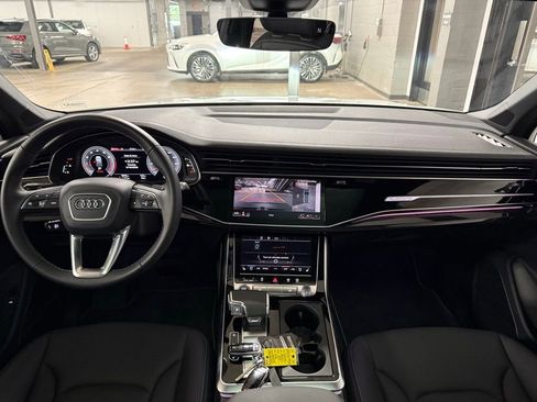 Used 2025 Audi Q7 2.0T Premium Plus w/ Premium Plus Package AWD/4WD image 21