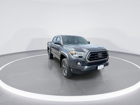 Used 2021 Toyota Tacoma SR5 w/ Blackout Package (TMS) image 2