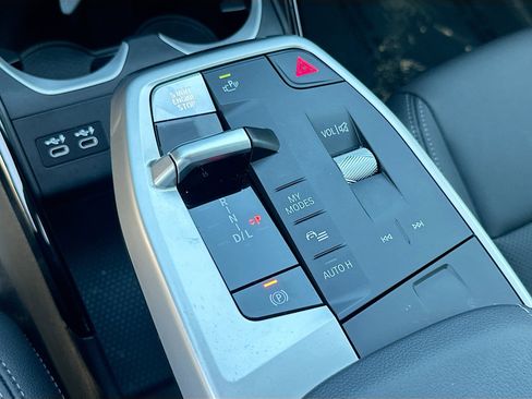 Used 2023 BMW X1 xDrive28i w/ Convenience Package image 17